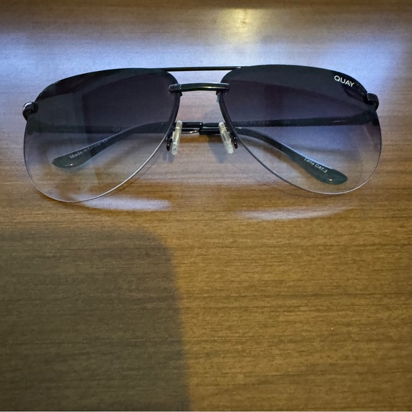 Quay Australia The Playa Sunglasses - Picture 1 of 16